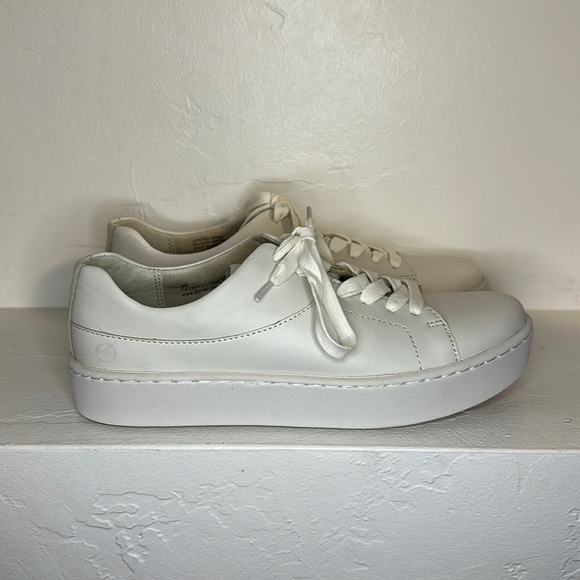 Born ivory leather sur causal shoes 9 - Picture 2 of 12
